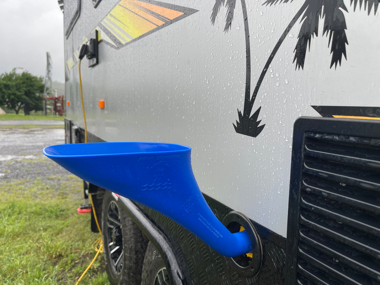 Aqua Caravan Water Scrunnel Funnel (Hume Screw in Water Fitting ) NOT ALL CARAVANS WATER FILLERS ARE THE SAME. PLEASE CHECK YOU HAVE A THREADED HUME OR ALKO STYLE FITTING. $39.95+ Postage