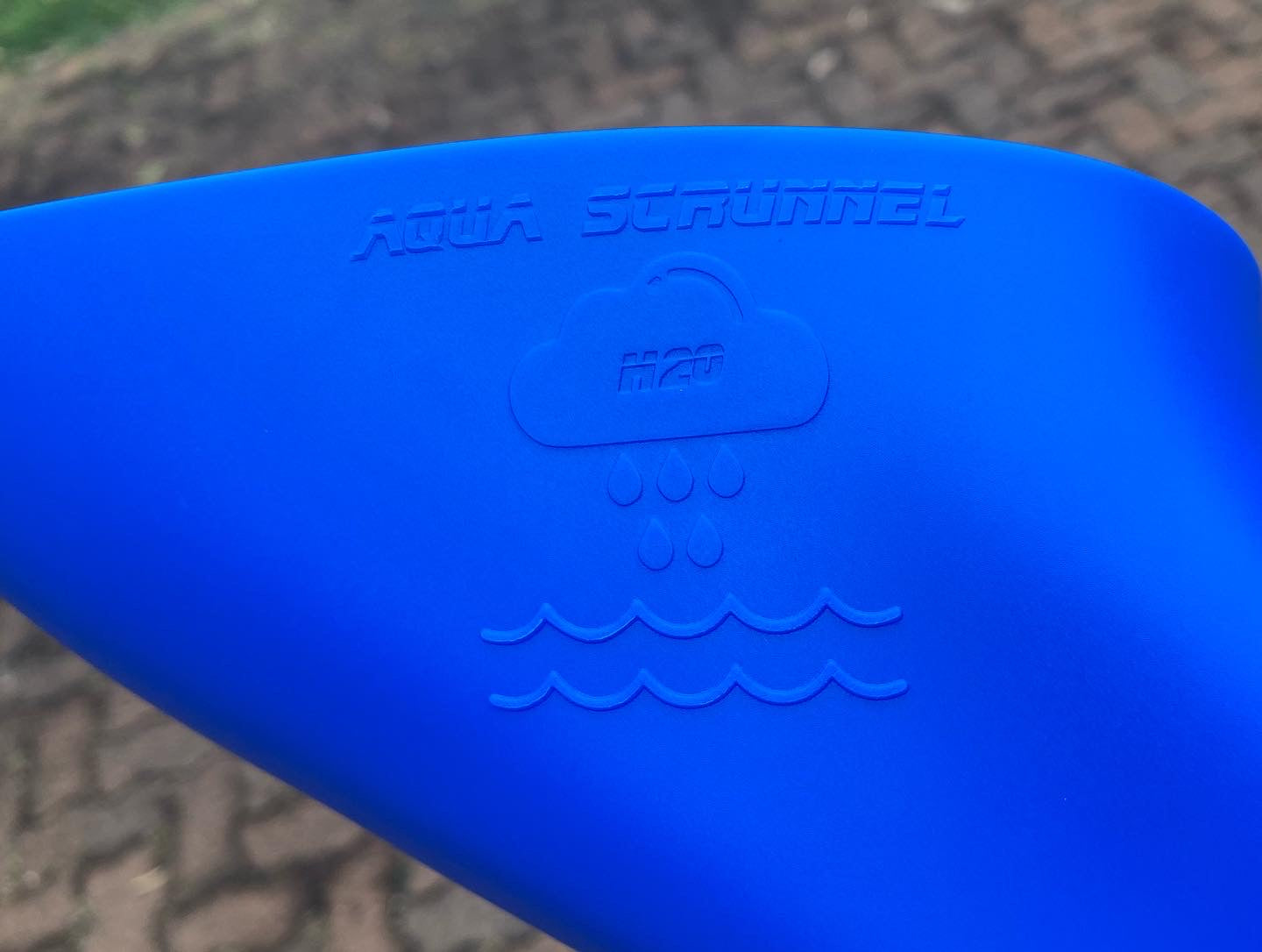 Aqua Caravan Water Scrunnel Funnel (Hume Screw in Water Fitting ) NOT ALL CARAVANS WATER FILLERS ARE THE SAME. PLEASE CHECK YOU HAVE A THREADED HUME OR ALKO STYLE FITTING. $39.95+ Postage