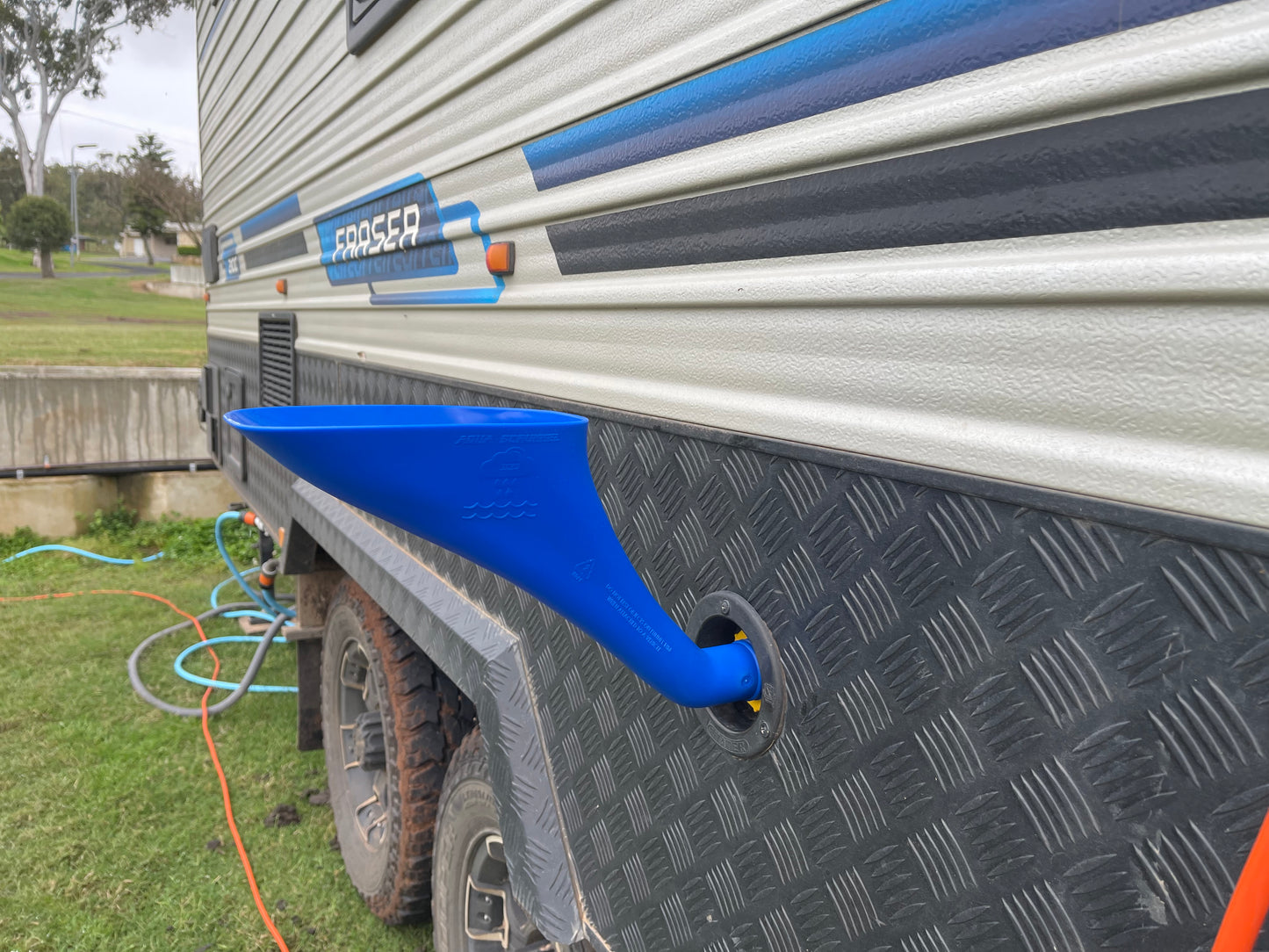 Aqua Caravan Water Scrunnel Funnel (Hume Screw in Water Fitting ) NOT ALL CARAVANS WATER FILLERS ARE THE SAME. PLEASE CHECK YOU HAVE A THREADED HUME OR ALKO STYLE FITTING. $39.95+ Postage